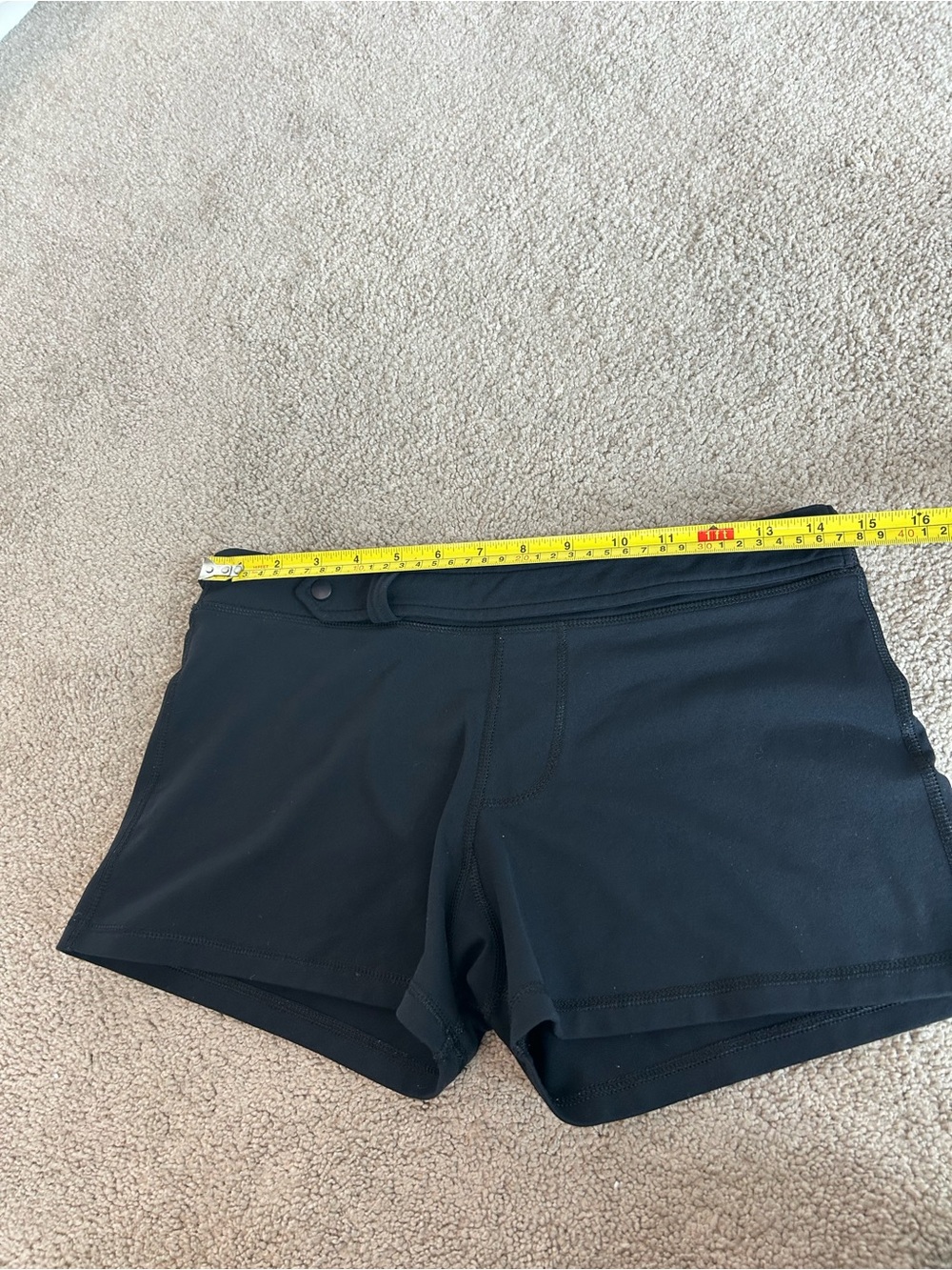 Lululemon Athletica Black Retro Low Rise Short Shorts Sz 10 Workout Gym Runnin - Picture 4 of 9